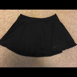 Black Nike tennis skirt